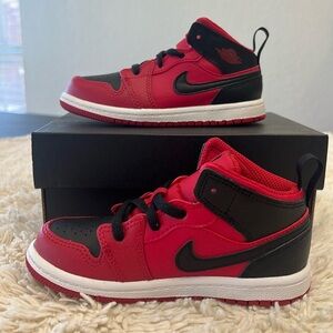 Nike Jordan 1 Mid red and black kids size 9 new in box